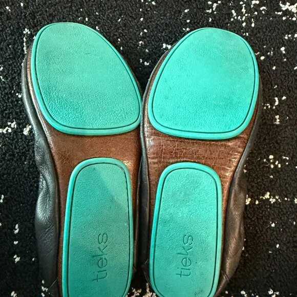 Tieks Leather Foldable Ballet Flats - Matte Black - Picture 3 of 6